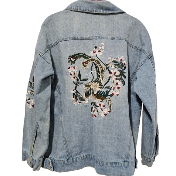 Sadie & Love Floral Embroidered Denim Jacket - Picture 7 of 8